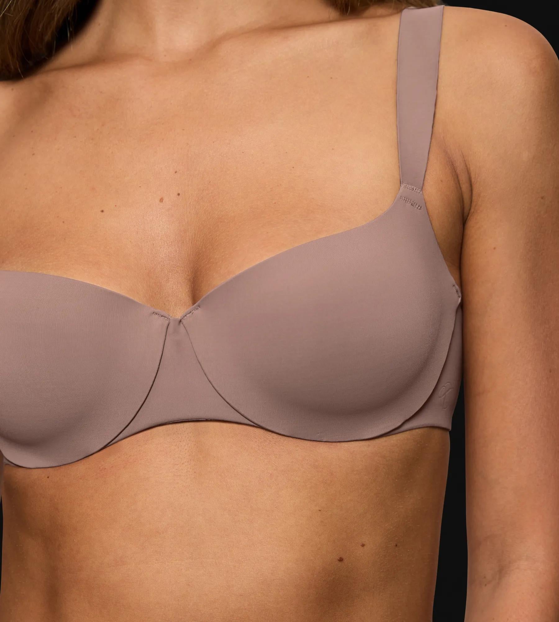 Body Make-Up Illusion padded bra featuring a squared neckline for enhanced lift and comfort.
