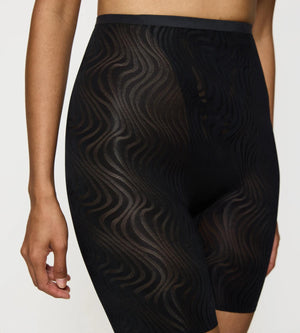 Triumph Shape Smart Ellipse body-shaping brief providing comfort and tummy control with an invisible look.