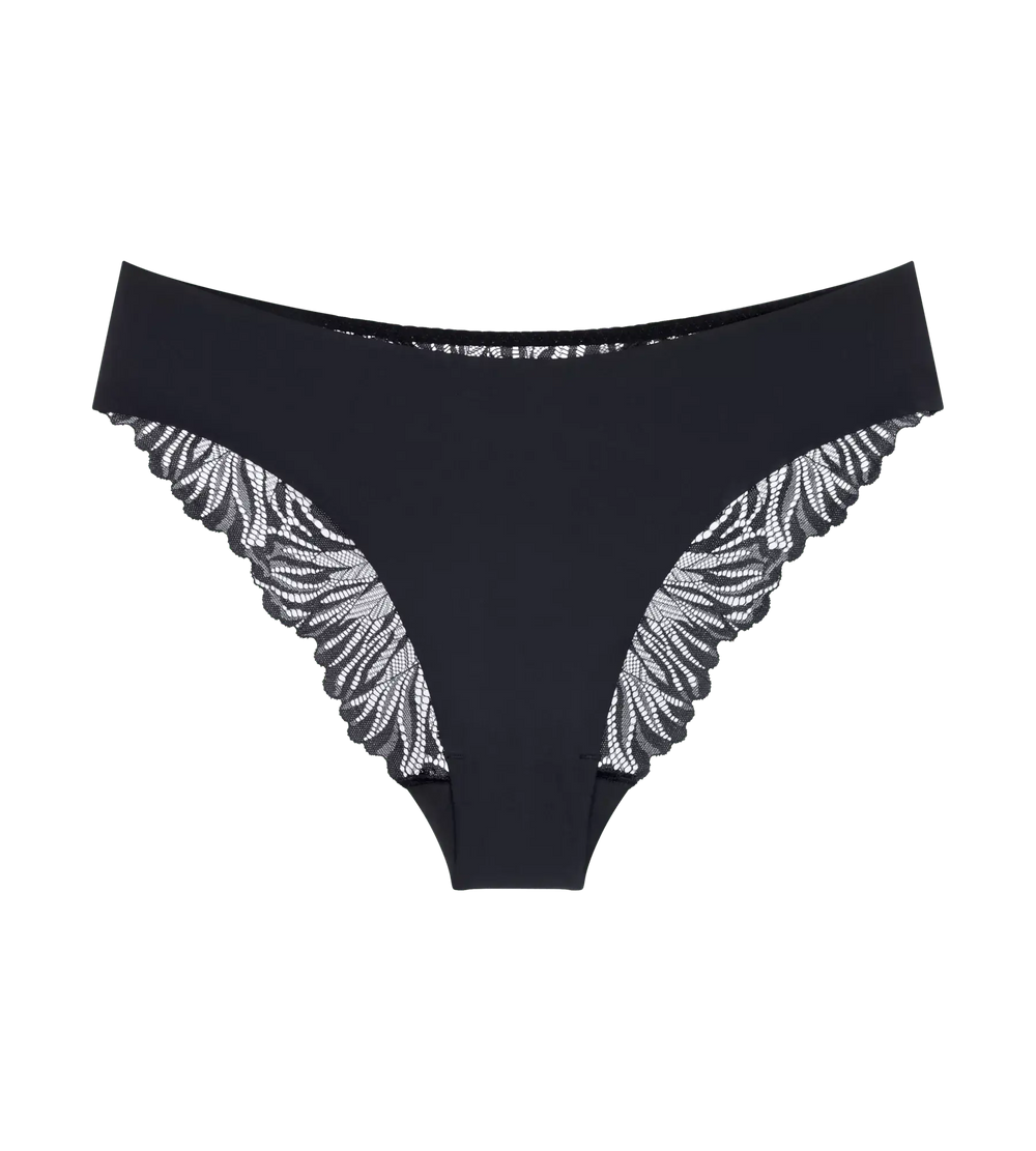 Pretty Micro medium-coverage brief with clean cut and decorative lace accents.