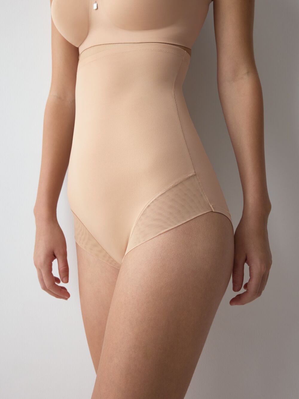 Triumph True Shape Sensation Firm-Control Underbust Shaping Brief