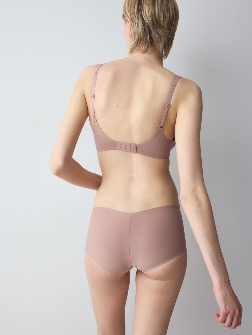 Triumph Body Make-Up Illusion Plunge Bra